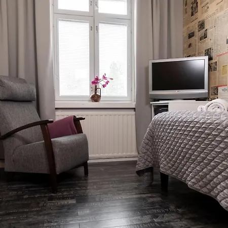 Ik & Отель Кеуруу