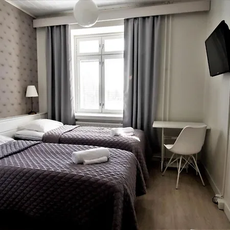 Otel Ik & 3*